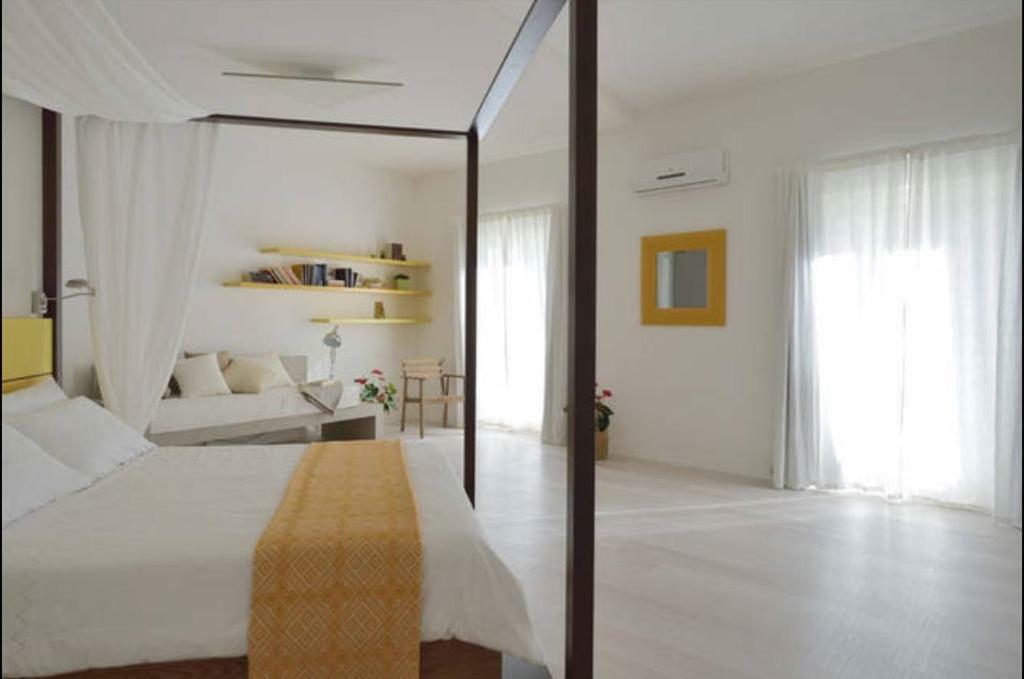 Community Rooms & Wine Favara Esterno foto